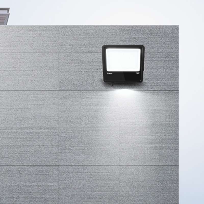 公牛led投光灯rs户外照明防雨淋超亮射灯探照灯100w