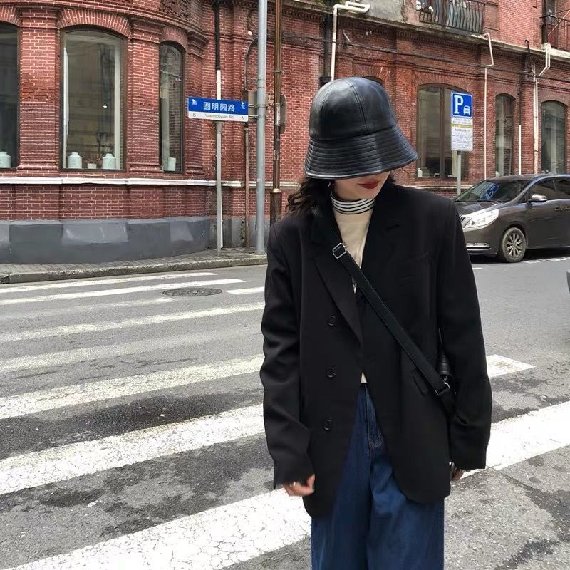 卡其色西装外套女2021春秋新款韩版宽松时尚单排扣黑色西服潮