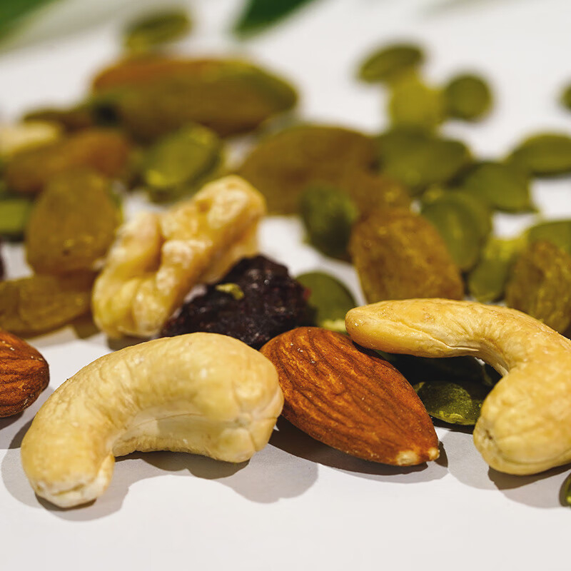 如水坚果礼盒450g颗粒饱满香酥可口快乐版200379(包装随机)高清大图