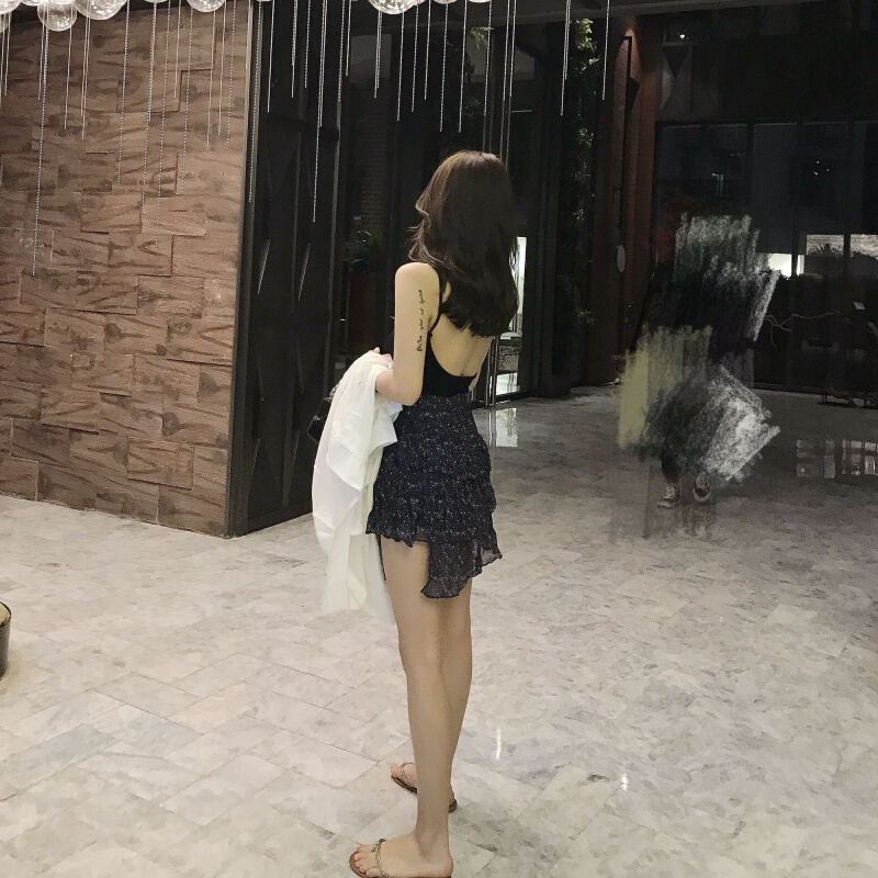 2018夏季韩版露背带背心女修身显瘦百搭气质外穿上衣潮 黑色 背心 均码