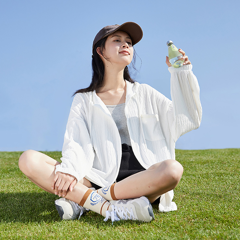 【1.5折价63元】唐狮夏新款空调衫女白色长袖连帽春夏轻薄透气休闲开衫外套K