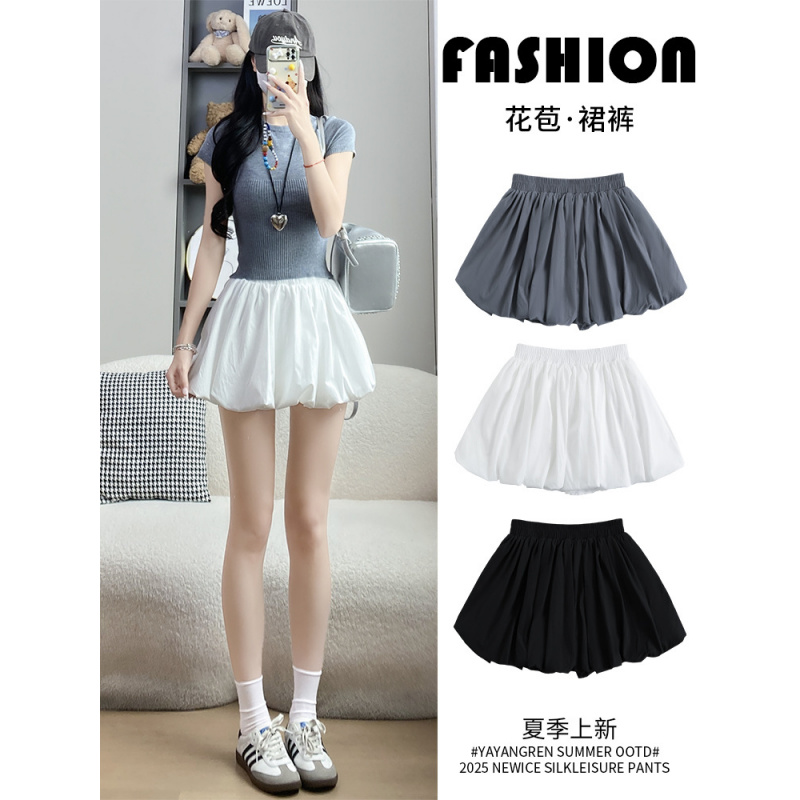 白色花苞短裤女夏季25新款高腰a字防走光显瘦蓬蓬宽松阔腿南瓜裤