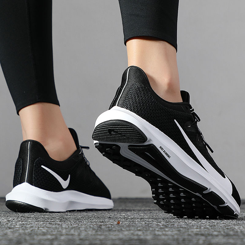 NIKE耐克女鞋2021冬季新款QUEST 2运动鞋轻便网面透气跑步鞋