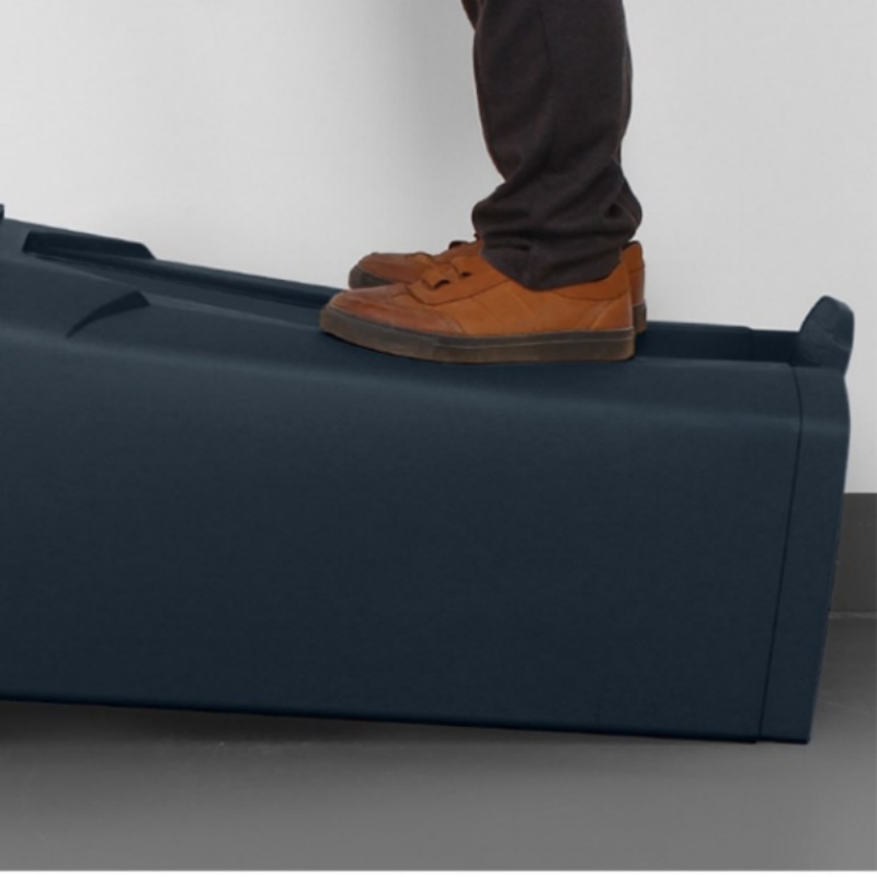 攸形脚踏垃圾桶高清大图