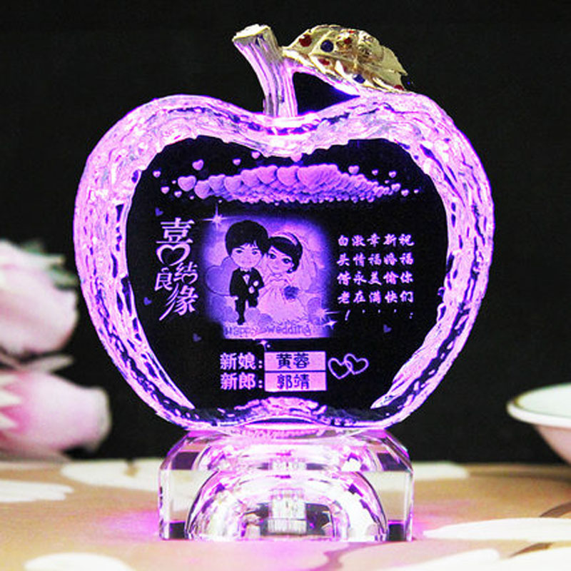 时尚结婚礼物送闺蜜朋友新婚礼生日礼品女生水晶苹果刻字摆件送女朋友七夕情人节礼物