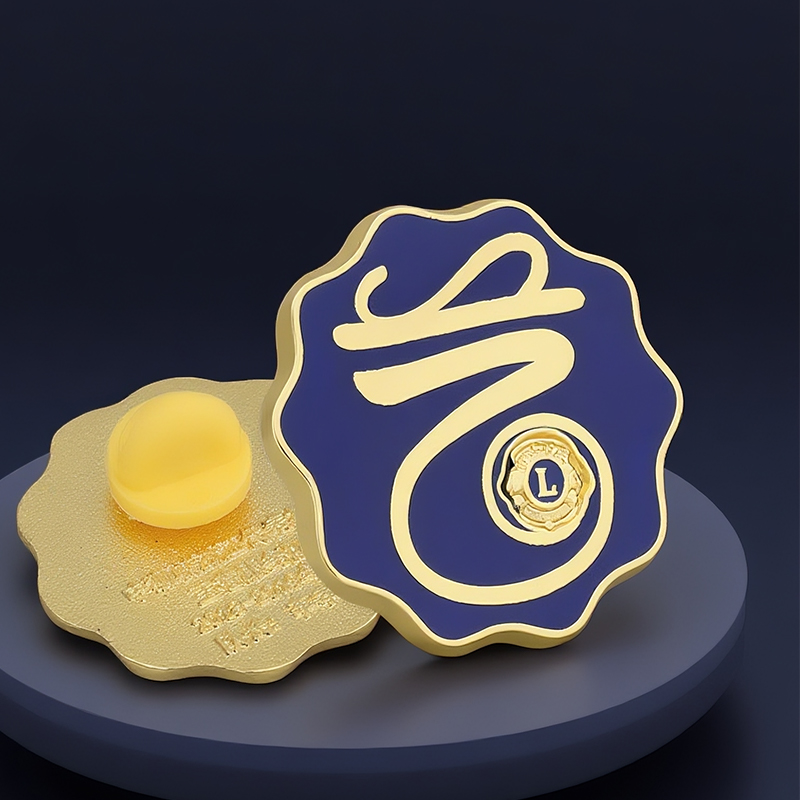 伴公式B1259金属徽章高清大图