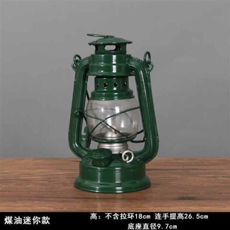 复古怀旧80年代老式手提马灯 煤油灯 老油灯咖啡厅 餐厅 创意摆件 红色 不含拉环手提 灯高18