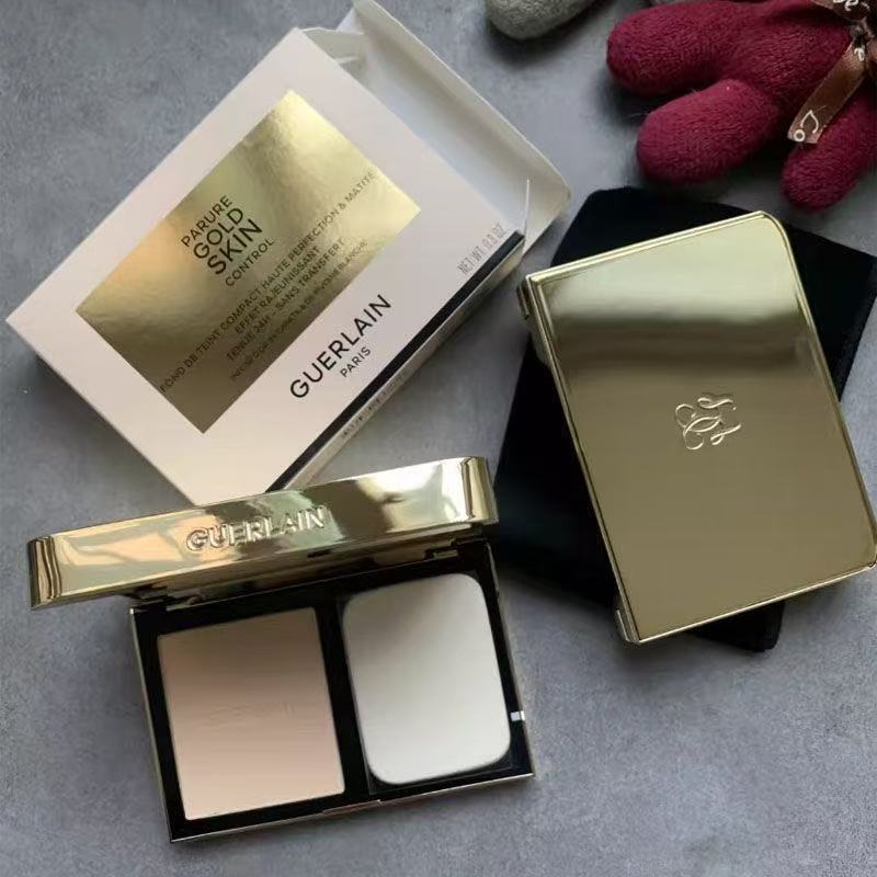 娇兰GUERLAIN进新版金钻修颜粉饼01#8.7g口干湿两用粉饼8.7G适合所有肤质光泽妆效长效持妆轻薄透气自然裸妆高清大图