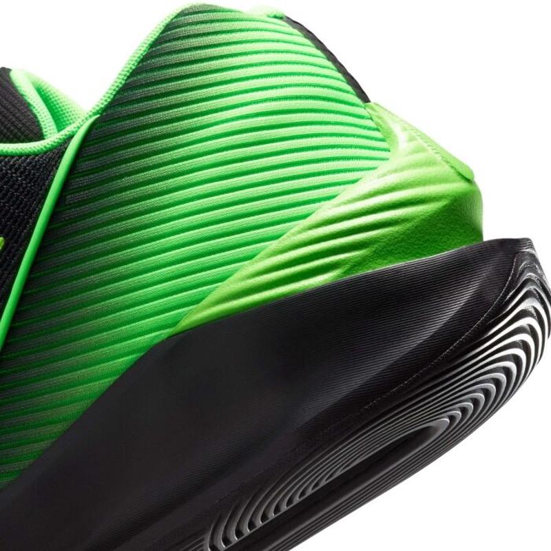 Nike耐克男士篮球运动休闲鞋创新设计支撑舒适感高清大图