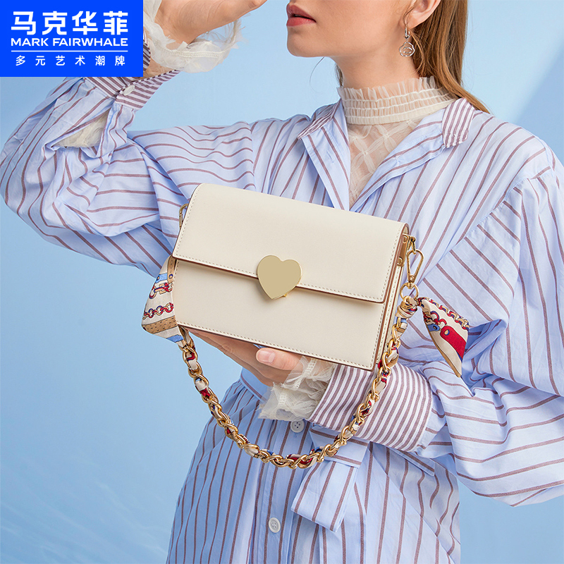 超买专享马克华菲爱心扣链条小方包规格20713视频