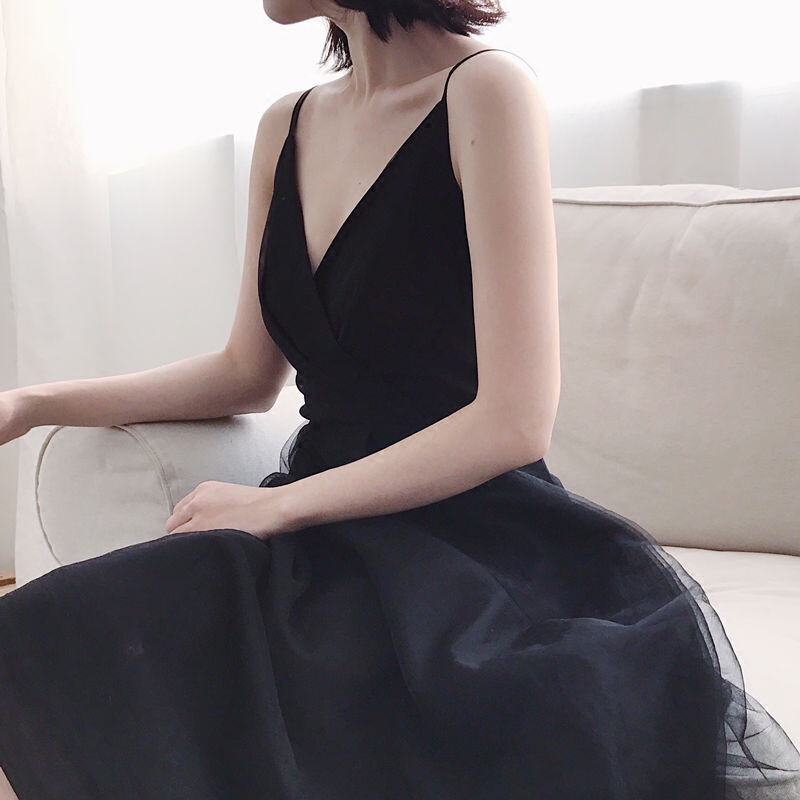 带连衣裙夏季款女韩版黑色长裙2018新款chic小黑裙夏沙滩裙纱仙