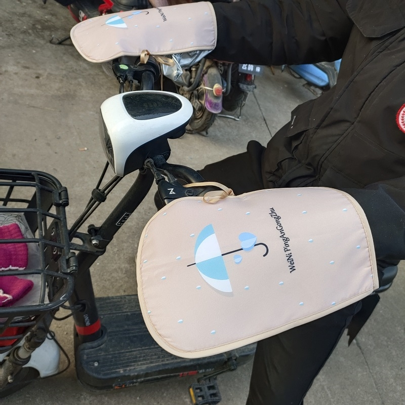 夏季摩托车电动电瓶车防晒手套闪电客电车挡风把套遮阳手罩防水夏天手