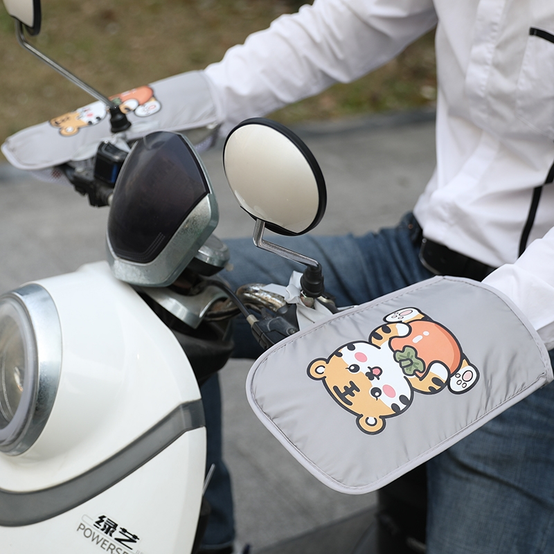 夏季摩托车电动电瓶车防晒手套闪电客电车挡风把套遮阳手罩防水夏天手