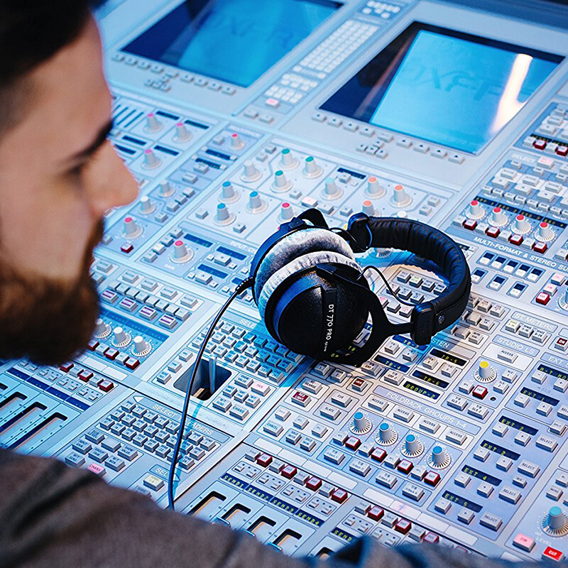 拜亚动力/拜雅 (beyerdynamic) DT770 PRO 头戴式专业录音封闭式监听耳机 250欧低阻版耳机高清大图