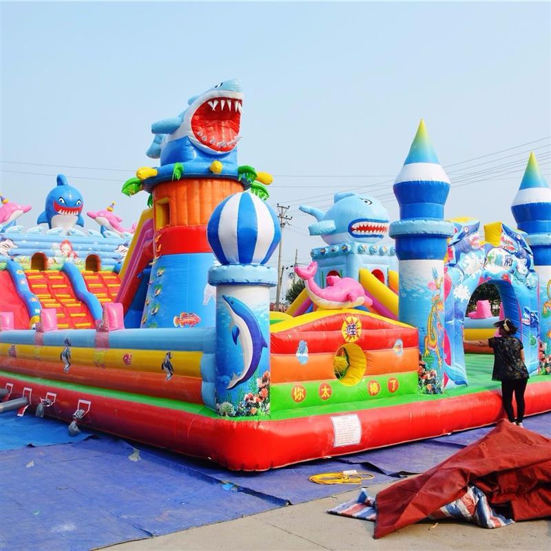 大型儿童城堡玩具充气蹦蹦床滑梯儿童乐园充气城堡室外大型淘气堡200