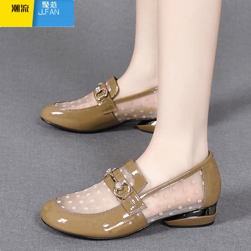 聚范单鞋女2024年新款夏季镂空网纱靓皮女鞋低跟软底豆豆鞋透气乐福鞋高清大图