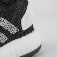 阿迪达斯(adidas)冬季男士 PureBOOST跑步鞋 CM8299
