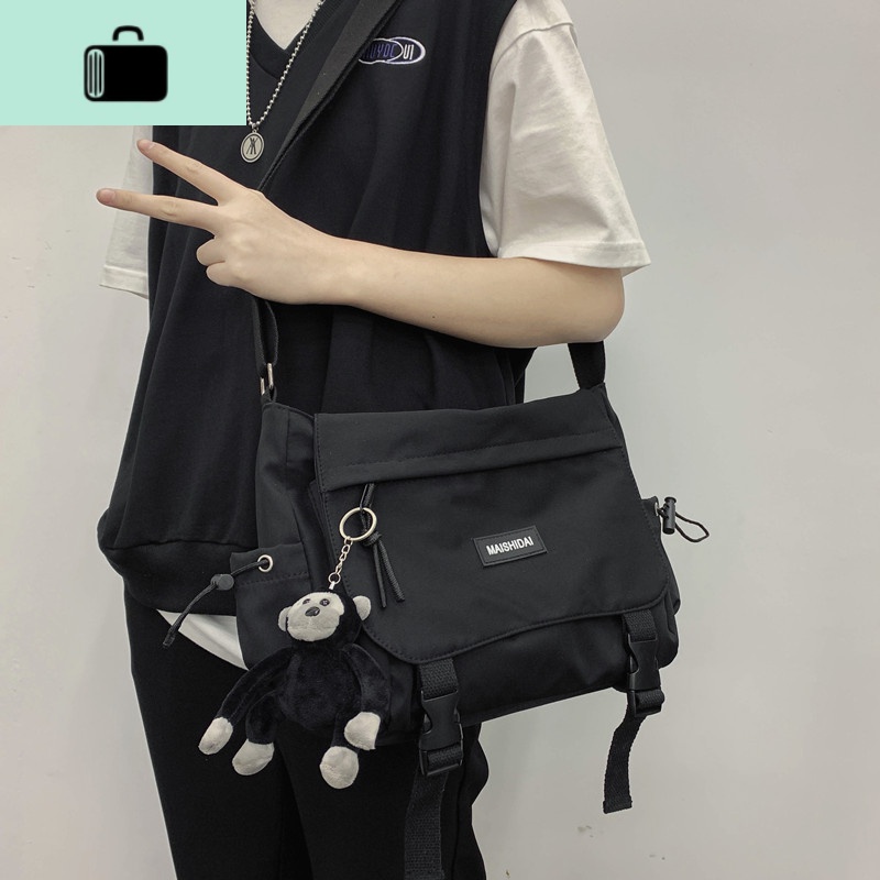 男士单肩包日系潮牌大容量斜挎包男女韩版ins百搭街头潮流邮差包NEW LAKE高清大图