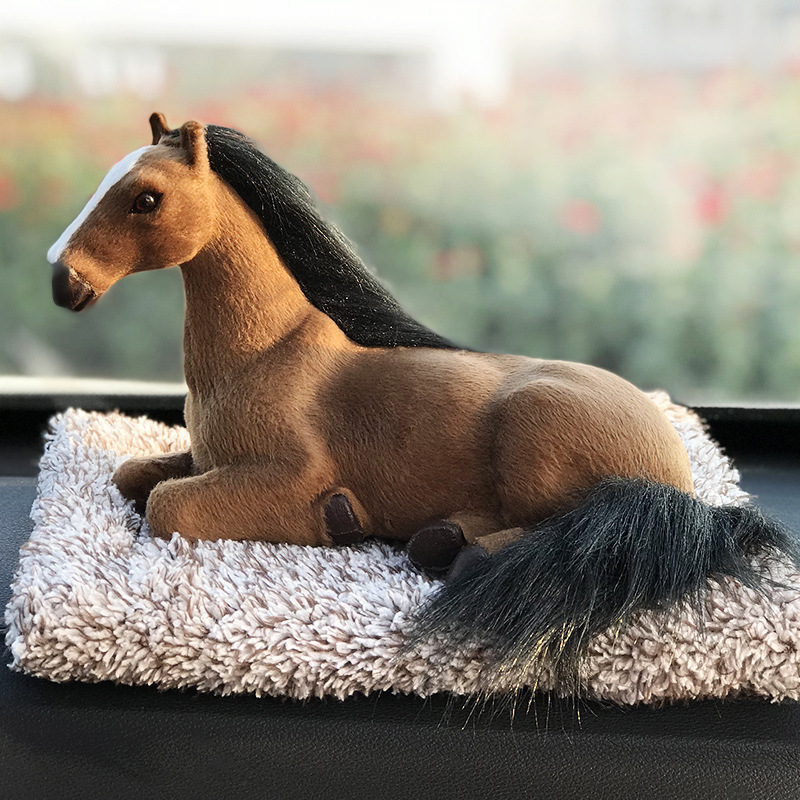 汽车内饰品摆件活性炭除异味仿真狗车上高档装饰品中控台车载用品 汗血宝马（大号）含200克活性炭