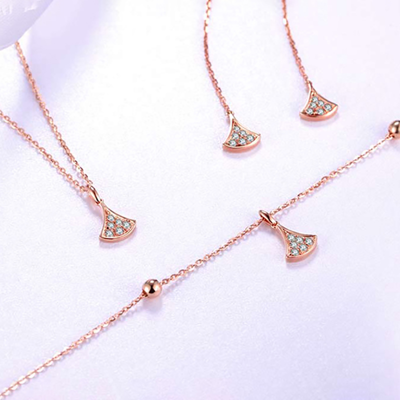 gzuan古钻珠宝触动18k金吊坠扇形小裙子时尚女士吊坠d1859