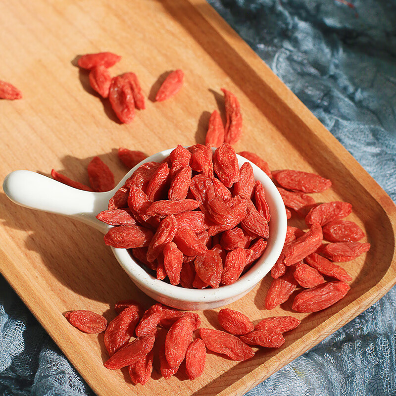 绿帝贡果枸杞果肉香醇新鲜籽少粒大甘甜自然褶皱质地饱满袋装200g高清大图