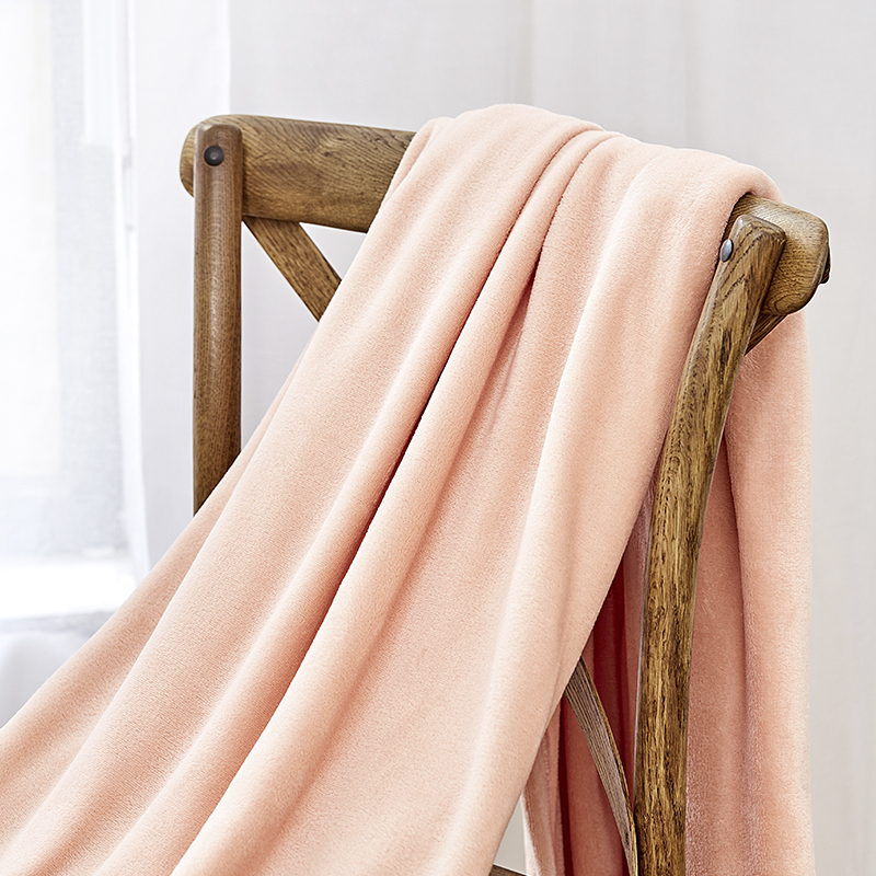 苏宁极物法兰绒纯色盖毯全棉毛毯被子床单空调沙发办公室家用午睡毯