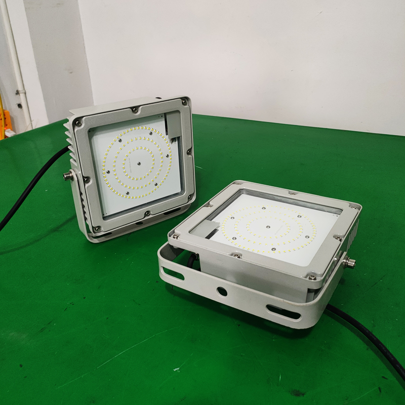 盛王盛荣 LED 平台灯高清大图