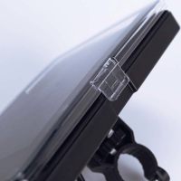 适用款摩托车手机支架导航架手机盒水包尘带USB充电器骑行装备