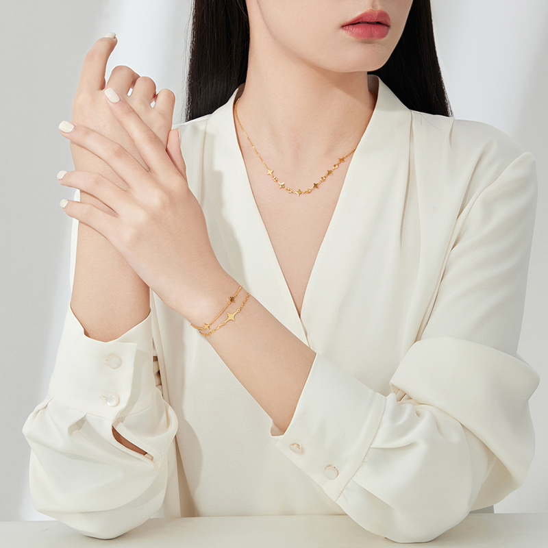 周大福精致星芒黄金项链女星星一体链足金黄金项链工费480计价eof1168