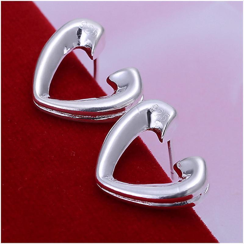 E065 Women silver plated earring 镀925纯银耳环时尚心形耳钉女