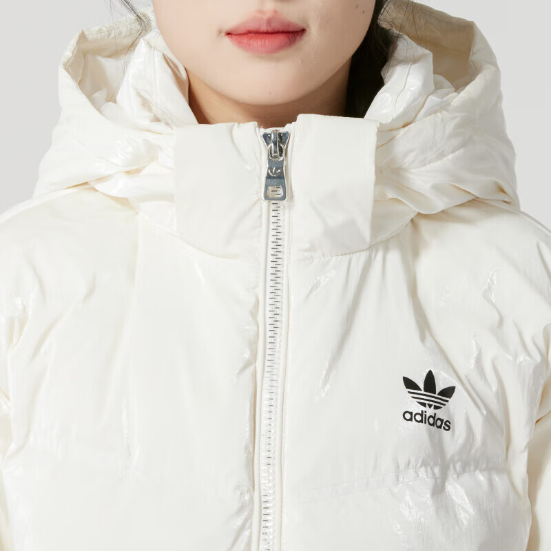 adidas阿迪达斯三叶草女子新款加厚保暖连帽羽绒服JD3781 ZP