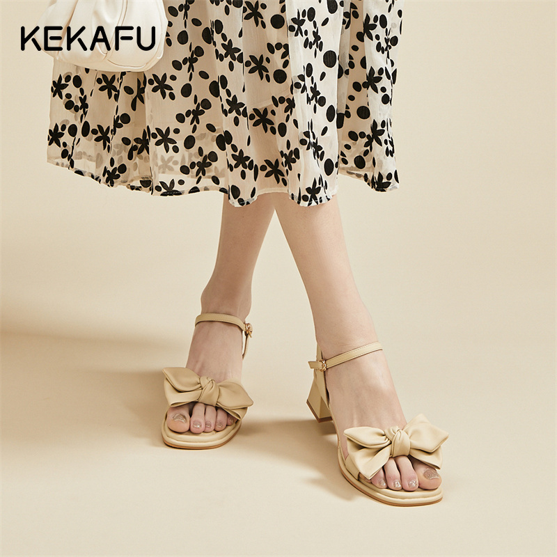 珂卡芙蝴蝶结凉鞋女仙女风配裙子2023夏季新款法式罗马粗跟一字带高跟