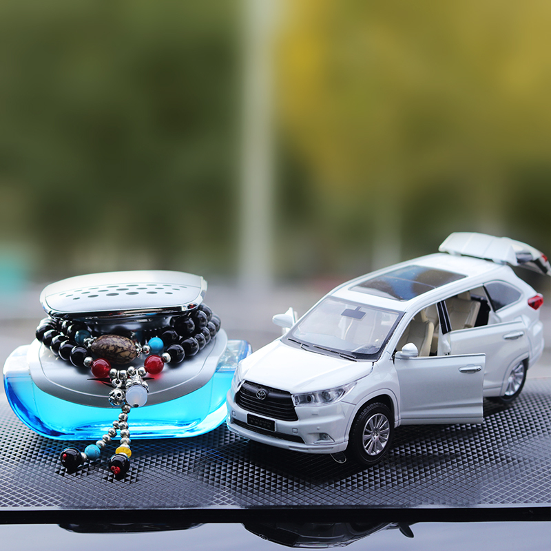 丰田汉兰达仿真合金车汽车内饰品车内香水装饰品摆件车载摆件用品