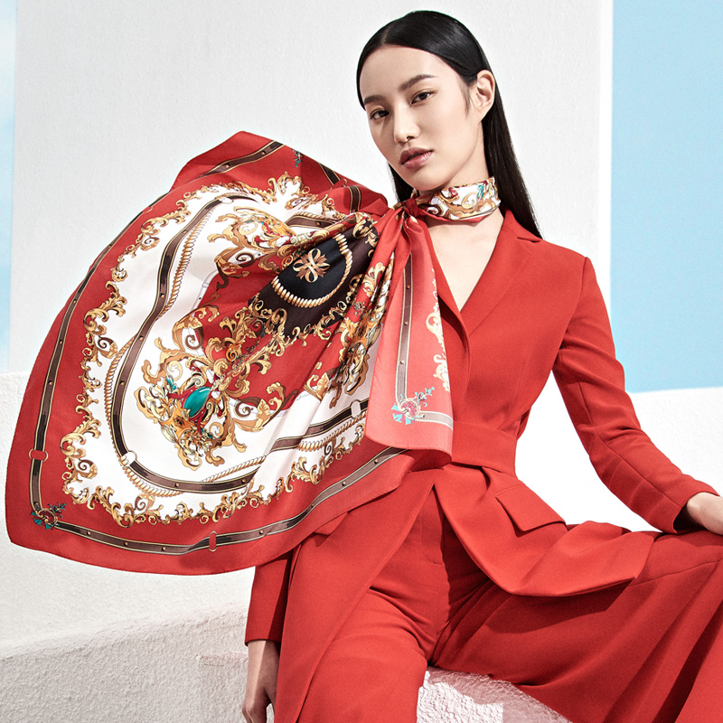 万事利新品礼盒真丝桑蚕丝双面印花中方巾香氛丝巾礼盒万物生视频