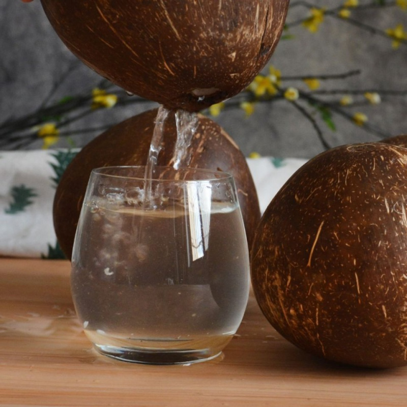 [熊猫鸟]海南椰皇 2个装 新鲜椰子 当季热带水果 汁水充沛高清大图