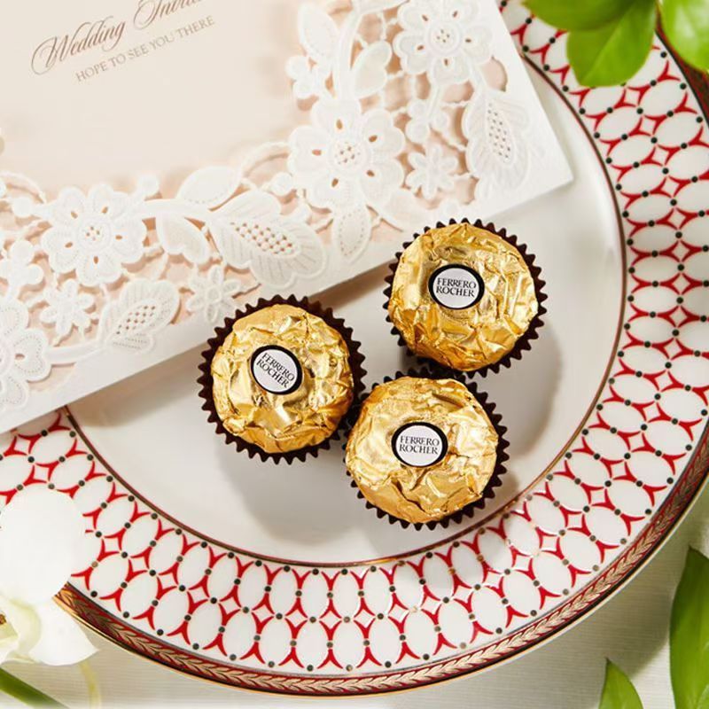 费列罗(FERRERO)榛果威化糖果巧克力制品32粒礼盒装高清大图