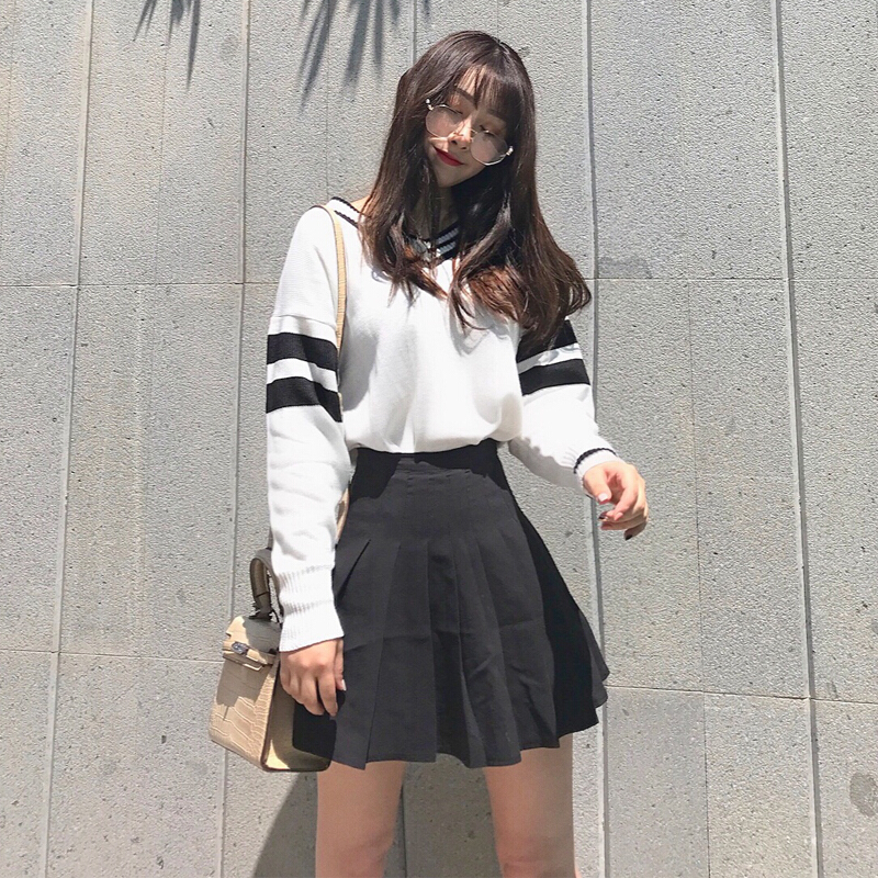 秋冬毛衣女新款韩版学生宽松条纹V领针织衫套头长袖打底衫潮