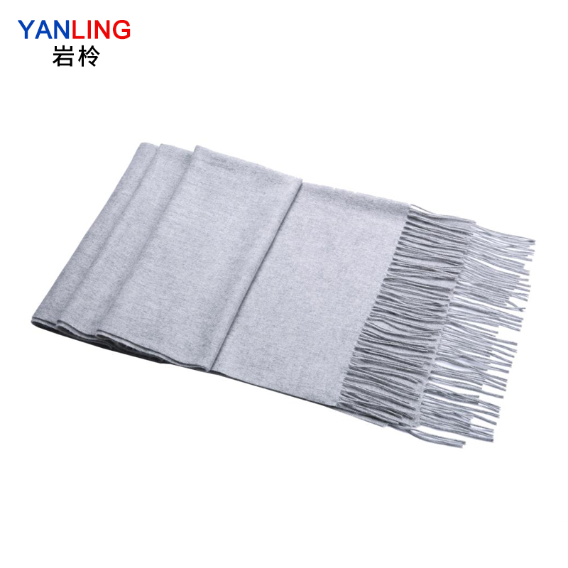 精品羔羊羊毛披肩高清大图