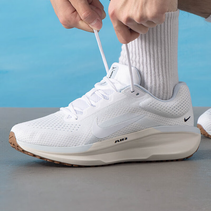 耐克(NIKE)男鞋新款AIR WINFLO 11低帮减震运动跑步鞋FQ8937-004 ZP