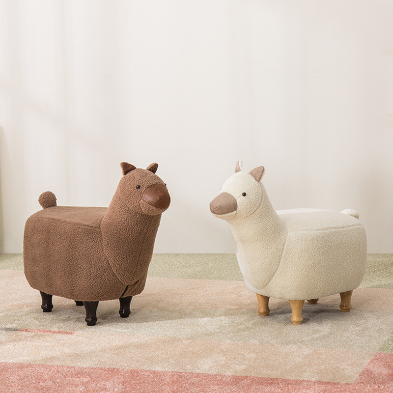 儿童凳子闪电客可爱动物凳羊驼矮凳创意设计师家具卡通小羊脚凳
