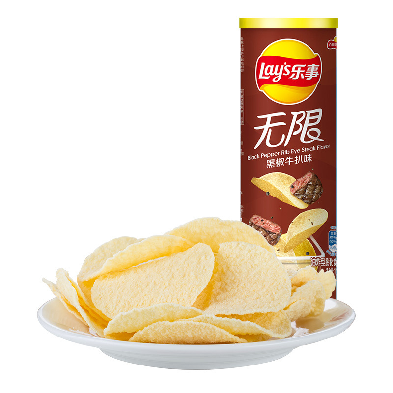 乐事 薯片桶装 104g黑胡椒味