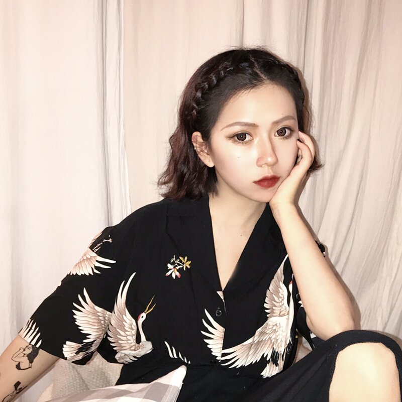 ins超火上衣夏季仙鹤衬衫女宽松短袖复古风翻领薄款雪纺衫学生潮黑色均码