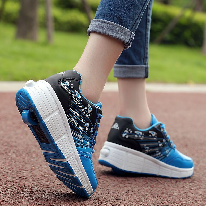 新品暴走鞋男童滑轮鞋女童溜冰鞋儿童飞行鞋带轮子的鞋发光鞋充电白蓝