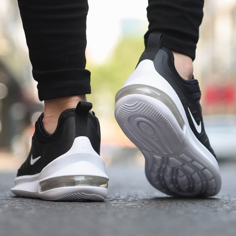 NIKE/耐克 女鞋 2020新款AIR MAX AXIS气垫轻便缓震跑步鞋 AA2168-002