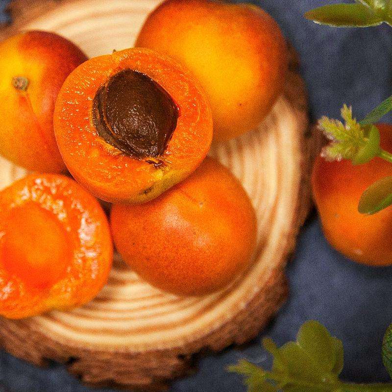 新疆阿克苏小红杏 2斤左右家庭装 新鲜杏子 新疆水果 阿克苏当季吊干