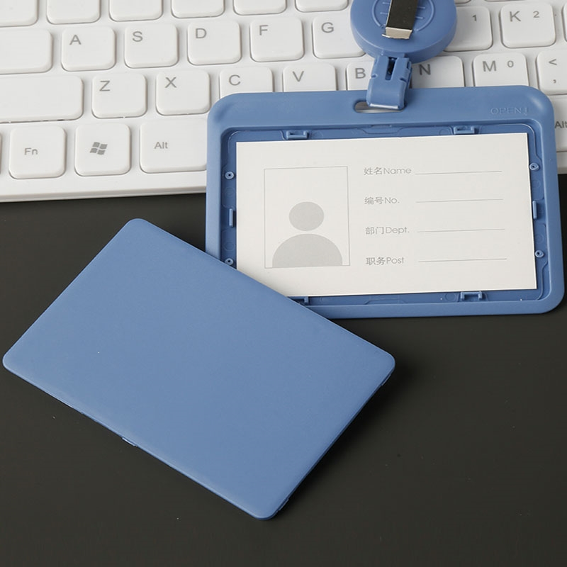 护士工牌定制胸牌厂牌工作证卡套横版可伸缩胸卡夹扣笑脸可爱吊牌挂牌