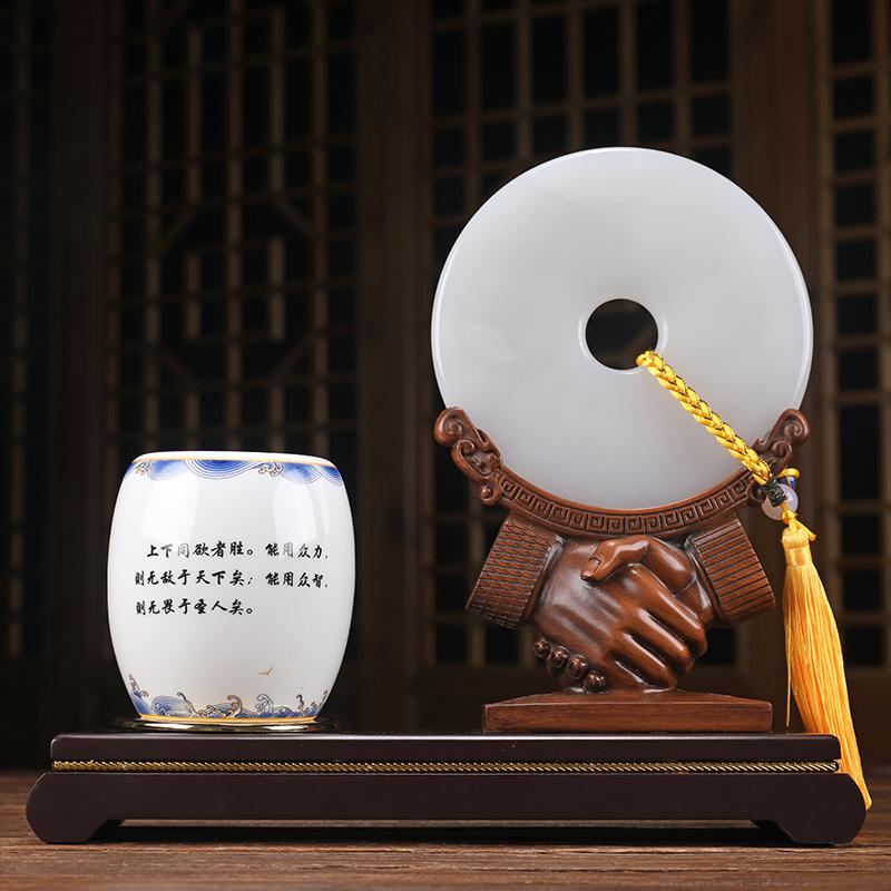 美帮汇平安扣笔筒摆件合作共赢诚信握手中式办公室书桌房博古架装饰礼品高清大图
