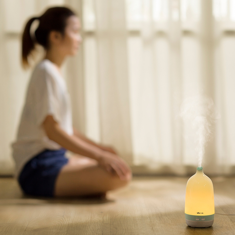 小熊(Bear)加湿器JSQ-D02E1 0.2L超声波低噪音 按键定时 台式家用卧室香薰灯迷你空调喷雾机 香薰机