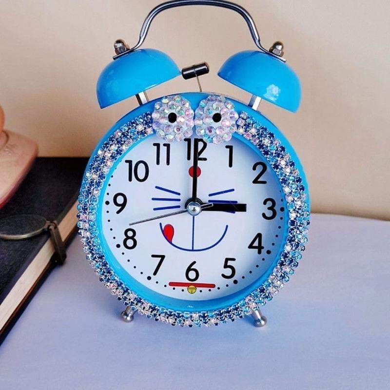 卡通kt闹钟学生少女心创意个性静音床头闹铃简约儿童时钟水钻可爱