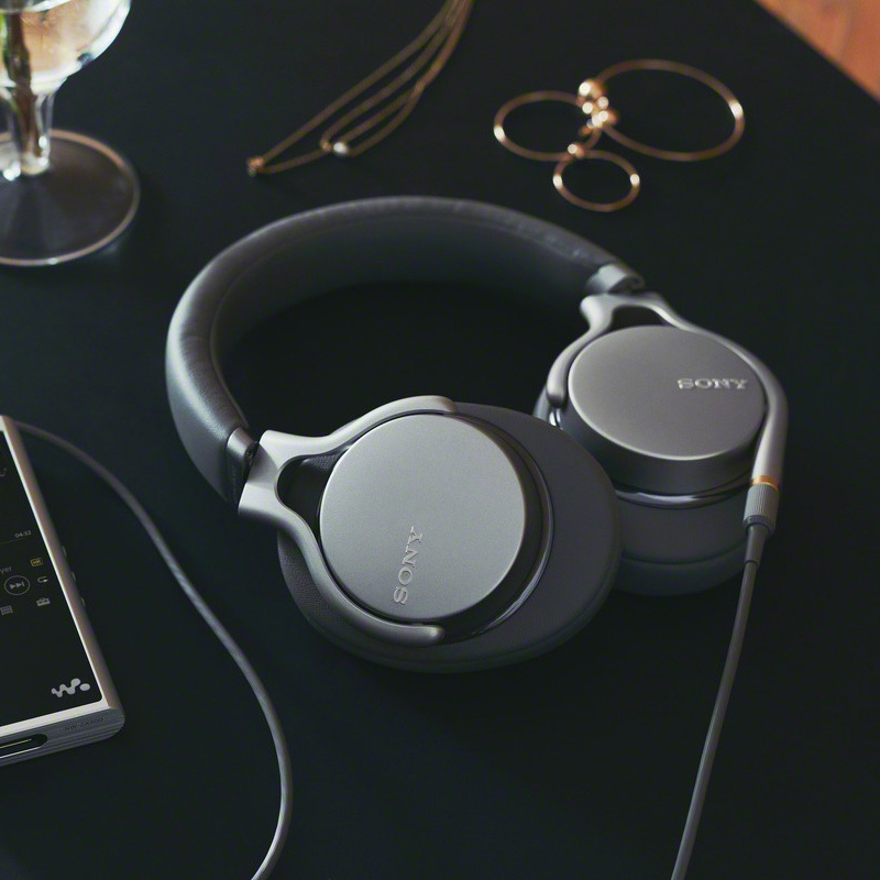 Sony/索尼 MDR-1AM2(黑色)头戴式耳机HIFI 重低音电脑手机带麦高解析音频